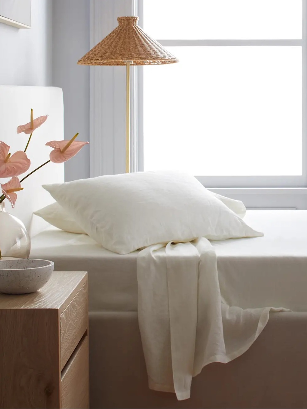 NWOT QUINCE European Linen Pillowcase Set King Ivory 7979 - Picture 3 of 7